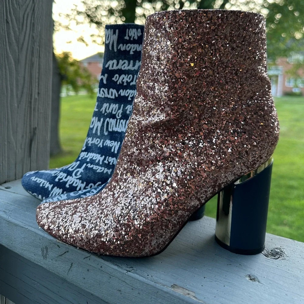 YOKI Willen Rose Gold Glitter Denim Graffiti Cylinder Heel Zip Ankle Boot 7 WILD